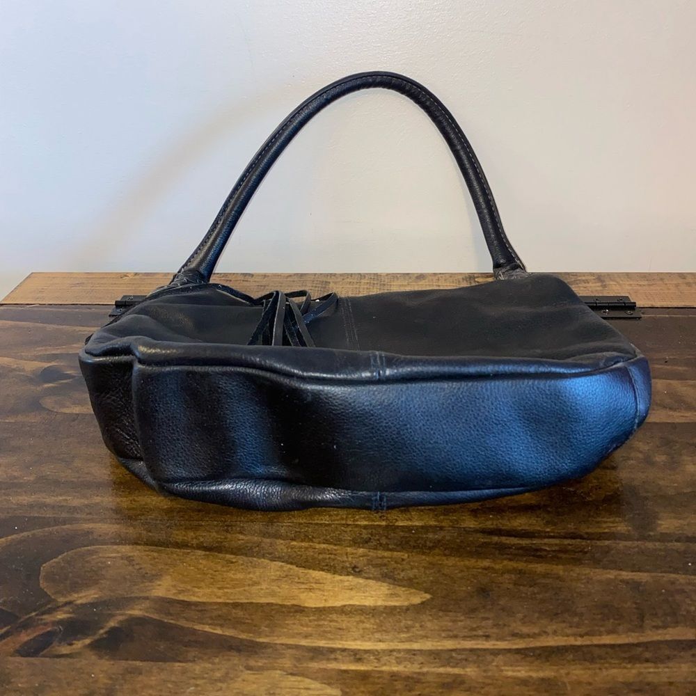 Black Leather Shoulder Purse - Picture 4 of 6